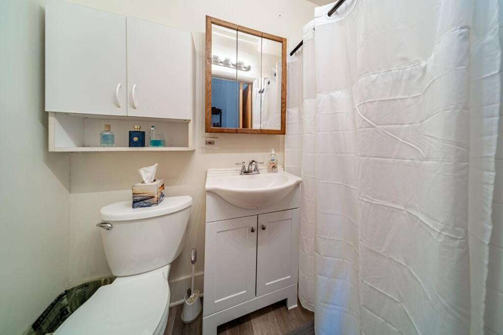 Cottage In The Falls, 2 B, 2 Bath, Fireplace คูยาโฮกา ฟอลส์ ภายนอก รูปภาพ